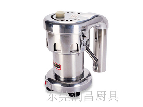 整體湖北廚房設(shè)備使用榨汁機(jī)時(shí)要注意哪些要點(diǎn)？的圖片